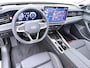 Volkswagen Passat Variant 1.5 eHybrid Elegance | Pano Dak | Trekhaak | 360 Camera | Head-up Display | Harman Kardon | Side Assist | ACC | Elek. Achterklep | Elek. stoelen | Stuur-/Stoelverwarming | 18'' |