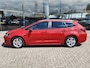 Toyota Corolla Touring Sports 1.8 Hybrid Dynamic | HUD | El. Achterklep | Stoel-Stuurverwarming | Keyless Entry