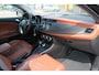 Alfa Romeo Giulietta 1.4 T 170pk Aut. Exclusive | Leer | Navi | Trekhaak | Xenon | PDC