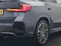 BMW X1 xDrive30e M Sport PHEV 326pk Dealer O.H. | Trekhaak Af Fabriek | Adaptive Cruise | Head Up | Harman / Kardon | 360 Camera | Alcantara Sportstoelen Memory & Verwarmd | Adaptief Onderstel | Sfeerverlichting | Stuur Verwarmd | Blis | Keyless | 20"L.M | Plug In Hybrid |