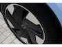 Volvo EX30 Single Motor Extended Range Plus 69 kWh | Achteropkomend verkeer waarschuwing | Apple Carplay & Android Auto | Autonomous Emergency Braking | Bots waarschuwing systeem | Cruise control adaptief met Stop&Go en stuurhulp | Dodehoekdetectie met correctie | Electronic climate controle | Navigatiesysteem | Stof/kunstlederen bekleding | Trekhaak elektrisch uitklapbaar
