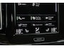 Volvo XC40 T5 Recharge R-Design | Stoelverwarming | Elektrisch verstelbare voorstoelen met geheugenfunctie | Harman Kardon | Lederen bekleding | Extra getint glas | Draadloze telefoonlader | Apple carplay/ Android auto