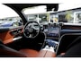 Mercedes-Benz GLC 300e Plug in hybride 4MATIC AMG Line*Perfect MB Onderh.*Luchtvering/Elek. Trekhaak/360/ACC/Burmester/Treeplanken/Bi-Color Leder/HUDLED/DAB/Sfeer/Dodehoek/Apple Carplay-Android/Parkeersens.V+A/19 inch LM*