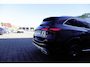 Mercedes-Benz GLC 300e Plug in hybride 4MATIC AMG Line*Perfect MB Onderh.*Luchtvering/Elek. Trekhaak/360/ACC/Burmester/Treeplanken/Bi-Color Leder/HUDLED/DAB/Sfeer/Dodehoek/Apple Carplay-Android/Parkeersens.V+A/19 inch LM*