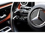 Mercedes-Benz GLC 300e Plug in hybride 4MATIC AMG Line*Perfect MB Onderh.*Luchtvering/Elek. Trekhaak/360/ACC/Burmester/Treeplanken/Bi-Color Leder/HUDLED/DAB/Sfeer/Dodehoek/Apple Carplay-Android/Parkeersens.V+A/19 inch LM*