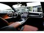 Mercedes-Benz GLC 300e Plug in hybride 4MATIC AMG Line*Perfect MB Onderh.*Luchtvering/Elek. Trekhaak/360/ACC/Burmester/Treeplanken/Bi-Color Leder/HUDLED/DAB/Sfeer/Dodehoek/Apple Carplay-Android/Parkeersens.V+A/19 inch LM*