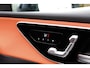 Mercedes-Benz GLC 300e Plug in hybride 4MATIC AMG Line*Perfect MB Onderh.*Luchtvering/Elek. Trekhaak/360/ACC/Burmester/Treeplanken/Bi-Color Leder/HUDLED/DAB/Sfeer/Dodehoek/Apple Carplay-Android/Parkeersens.V+A/19 inch LM*