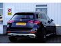 Mercedes-Benz GLC 300e Plug in hybride 4MATIC AMG Line*Perfect MB Onderh.*Luchtvering/Elek. Trekhaak/360/ACC/Burmester/Treeplanken/Bi-Color Leder/HUDLED/DAB/Sfeer/Dodehoek/Apple Carplay-Android/Parkeersens.V+A/19 inch LM*