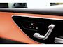 Mercedes-Benz GLC 300e Plug in hybride 4MATIC AMG Line*Perfect MB Onderh.*Luchtvering/Elek. Trekhaak/360/ACC/Burmester/Treeplanken/Bi-Color Leder/HUDLED/DAB/Sfeer/Dodehoek/Apple Carplay-Android/Parkeersens.V+A/19 inch LM*