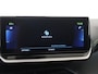 Peugeot e-2008 EV GT 50 kWh Alcantara bekelding | Keyless | Camera | Apple Carplay |