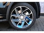 Lynk & Co 01 1.5 Plug-in Hybrid | PHEV | Panoramadak | Achteruitrijcamera | Parkeersensoren | Keyless Entry | Elektrische Achterklep | Elektrisch Verstelbare Stoel | LED Koplampen | Cruise Control Adaptief | Stoelverwarming | Navigatie | Apple Carplay  | Android Auto