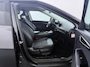 Kia EV6 Air 84 kWh - Stoel-/stuurverwarming - Cruise Control Adaptief - Climate Control - CarPlay - Fabrieksgarantie tot 05-2033