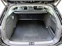 Volkswagen Passat Variant 1.5 eTSI Elegance Business | Achteruitrijcamera | Keyless | ErgoActive stoelen met massage | Matrix LED verlichting | Elektrische kofferklep | Navigatie | Dodehoekdetectie | Sfeerverlichting |