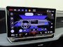 Volkswagen Passat Variant 1.5 eTSI Elegance Business | Achteruitrijcamera | Keyless | ErgoActive stoelen met massage | Matrix LED verlichting | Elektrische kofferklep | Navigatie | Dodehoekdetectie | Sfeerverlichting |