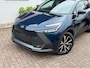 Toyota C-HR / C-HR+ 2.0 High Power PHEV 223pk CVT Dynamic/ Blauw met zwart dak/ Apple Carplay/ Keyless entry/ Stuur + Stoelverwarming/ Camera achter/ Nieuwe voorraad auto