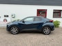 Toyota C-HR / C-HR+ 2.0 High Power PHEV 223pk CVT Dynamic/ Blauw met zwart dak/ Apple Carplay/ Keyless entry/ Stuur + Stoelverwarming/ Camera achter/ Nieuwe voorraad auto