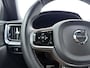 Volvo V60 B3 177pk R-Design / Harman en Kardon audio / Pilot Assist / Camera achter / Elektr. verstelbare stoelen met geheugen /