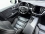 Volvo V60 B3 177pk R-Design / Harman en Kardon audio / Pilot Assist / Camera achter / Elektr. verstelbare stoelen met geheugen /