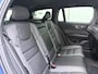 Volvo V60 B3 177pk R-Design / Harman en Kardon audio / Pilot Assist / Camera achter / Elektr. verstelbare stoelen met geheugen /