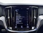 Volvo V60 B3 177pk R-Design / Harman en Kardon audio / Pilot Assist / Camera achter / Elektr. verstelbare stoelen met geheugen /