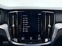Volvo V60 B3 177pk R-Design / Harman en Kardon audio / Pilot Assist / Camera achter / Elektr. verstelbare stoelen met geheugen /