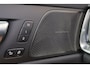 Volvo V60 T8 Plug-in hybrid AWD Plus Dark - Intellisafe Assist/Surround - Panoramisch schuif-/kanteldak - 360 graden camera - Harman Kardon Audio - Contourstoelen - Elektrisch bed. voorstoelen - Verwarmbare voorstoelen - Verwarmbaar stuurwiel - Trekhaak semi elektrisch inklapbaar - 18' LMV