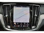 Volvo V60 T8 Plug-in hybrid AWD Plus Dark - Intellisafe Assist/Surround - Panoramisch schuif-/kanteldak - 360 graden camera - Harman Kardon Audio - Contourstoelen - Elektrisch bed. voorstoelen - Verwarmbare voorstoelen - Verwarmbaar stuurwiel - Trekhaak semi elektrisch inklapbaar - 18' LMV