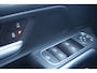 Mercedes-Benz B-klasse 220 Launch Edition Premium Plus Climate / Navi / Pano / Camera / Stoelverw. / Sfeerverl. / Memory / Trekhaak / Lm velgen / NAP