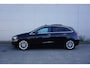 Mercedes-Benz B-klasse 220 Launch Edition Premium Plus Climate / Navi / Pano / Camera / Stoelverw. / Sfeerverl. / Memory / Trekhaak / Lm velgen / NAP