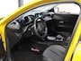 Peugeot e-208 EV Allure Pack 50 kWh 136PK | 1ste eigenaar | ACCU 95% | Camera | AppleCarPlay/AndroidAuto | Armsteun | Navigatie | LEER/Stof | LED | Climate Control | Cruise Control | AUTOMAAT | Parkeersensoren | Isofix | Privacy Glass |