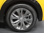 Peugeot e-208 EV Allure Pack 50 kWh 136PK | 1ste eigenaar | ACCU 95% | Camera | AppleCarPlay/AndroidAuto | Armsteun | Navigatie | LEER/Stof | LED | Climate Control | Cruise Control | AUTOMAAT | Parkeersensoren | Isofix | Privacy Glass |