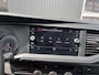 Volkswagen Transporter 2.0 TDI L2H1 DC 150pk Airco Cruise controle Trekhaak 2500kg trekgewicht Apple carplay Navigatiesysteem 5-Persoons Euro 6 Telefoonverbinding Dealer onderhouden