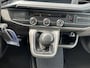 Volkswagen Transporter 2.0 TDI L2H1 DC 150pk Airco Cruise controle Trekhaak 2500kg trekgewicht Apple carplay Navigatiesysteem 5-Persoons Euro 6 Telefoonverbinding Dealer onderhouden