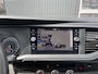 Volkswagen Transporter 2.0 TDI L2H1 DC 150pk Airco Cruise controle Trekhaak 2500kg trekgewicht Apple carplay Navigatiesysteem 5-Persoons Euro 6 Telefoonverbinding Dealer onderhouden
