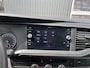 Volkswagen Transporter 2.0 TDI L2H1 DC 150pk Airco Cruise controle Trekhaak 2500kg trekgewicht Apple carplay Navigatiesysteem 5-Persoons Euro 6 Telefoonverbinding Dealer onderhouden