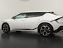 Kia EV6 GT-Line 77.4 kWh - Schuif/kantel dak - All-Season banden - MERIDIAN AUDIO - Warmtepomp - Stoelverkoeling - Stoelverwarming - Fabrieksgarantie tot 02-2031 of 150.000km