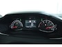 Peugeot 2008 1.2 Turbo Active Pack | Cruise Control | Trekhaak | Navigatie | Carplay | Climate | Sensoren |