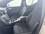 Volvo EX40 Single Motor Extended Range Plus 82 kWh | 19" Allseason | Trekhaak | Adaptieve Cruise | BLIS | Stoel/Stuurverwarming | Warmtepomp | Keyless | Elektr. Achterklep | Parkeercamera