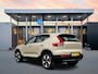 Volvo EX40 Single Motor Extended Range Plus 82 kWh | 19" Allseason | Trekhaak | Adaptieve Cruise | BLIS | Stoel/Stuurverwarming | Warmtepomp | Keyless | Elektr. Achterklep | Parkeercamera