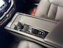 Volvo XC60 2.0 T6 Plug-in hybrid AWD Inscription PANORAMA SCHUIF/KANTELDAK NAVIGATIE ADAPTIVE CRUISE CONTROL STOEL/STUURVERWARMING 360 CAMERA APPLE CARPLAY/ANDROID RIJSTROOKSENSOREN ZEER MOOI !!