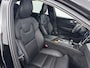 Volvo XC60 B5 Momentum Business | 18" | Leder | Stoel/Stuur/Achterbankverwarming | Elektr. verst. Stoelen | Parkeercamera | Adaptieve Cruise