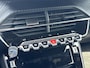 Peugeot e-2008 EV Allure 50 kWh | Camera Voor & Achter |