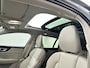 Volvo V60 T6 Recharge Ultra Dark | 19" | Harman Kardon | Panoramadak | Head-Up | Full LED | 360 Camera | Elektr. verst. Stoelen | Stoel/Stuur/Achterbankverwarming | Adaptieve Cruise | BLIS