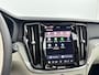 Volvo V60 T6 Recharge Ultra Dark | 19" | Harman Kardon | Panoramadak | Head-Up | Full LED | 360 Camera | Elektr. verst. Stoelen | Stoel/Stuur/Achterbankverwarming | Adaptieve Cruise | BLIS
