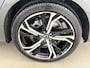 Volvo V60 T6 Recharge Ultra Dark | 19" | Harman Kardon | Panoramadak | Head-Up | Full LED | 360 Camera | Elektr. verst. Stoelen | Stoel/Stuur/Achterbankverwarming | Adaptieve Cruise | BLIS