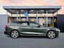 Volvo V60 T6 Recharge Ultra Dark | 19" | Harman Kardon | Panoramadak | Head-Up | Full LED | 360 Camera | Elektr. verst. Stoelen | Stoel/Stuur/Achterbankverwarming | Adaptieve Cruise | BLIS