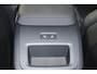 Volvo XC60 T6 Recharge AWD Plus Black Edition - Panorama/schuifdak - Luchtvering - IntelliSafe Assist & Surround - 360º Camera - Harman Kardon audio - Adaptieve LED koplampen - Verwarmde voorstoelen, stuur & achterbank - Parkeersensoren voor & achter - Elektr. bedienb. voorstoelen met geheugen - Head up display - Draadloze tel. lader - Extra getint glas - Inklapbare trekhaak - 22'' LMV