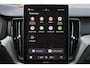 Volvo XC60 T6 Recharge AWD Plus Black Edition - Panorama/schuifdak - Luchtvering - IntelliSafe Assist & Surround - 360º Camera - Harman Kardon audio - Adaptieve LED koplampen - Verwarmde voorstoelen, stuur & achterbank - Parkeersensoren voor & achter - Elektr. bedienb. voorstoelen met geheugen - Head up display - Draadloze tel. lader - Extra getint glas - Inklapbare trekhaak - 22'' LMV