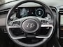 Hyundai Tucson 1.6 T-GDI PHEV Comfort Smart 4WD / SOH 100% / Dealer onderhouden / Fabrieksgarantie tot 06-2027 / Trekhaak afneembaar / Trekgewicht 1350 kg / Stuur- & Stoelverwarming / Achteruitrijcamera / Elektrische achterklep / Adaptief cruise control /