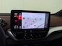 Volkswagen ID.4 Max 77 kWh | SoH 90% | Panoramadak | Head-up display | Warmtepomp | Adaptieve demping | 360 camera | Luxe bekleding | Dodehoek detectie | Voorstoelen met memory |